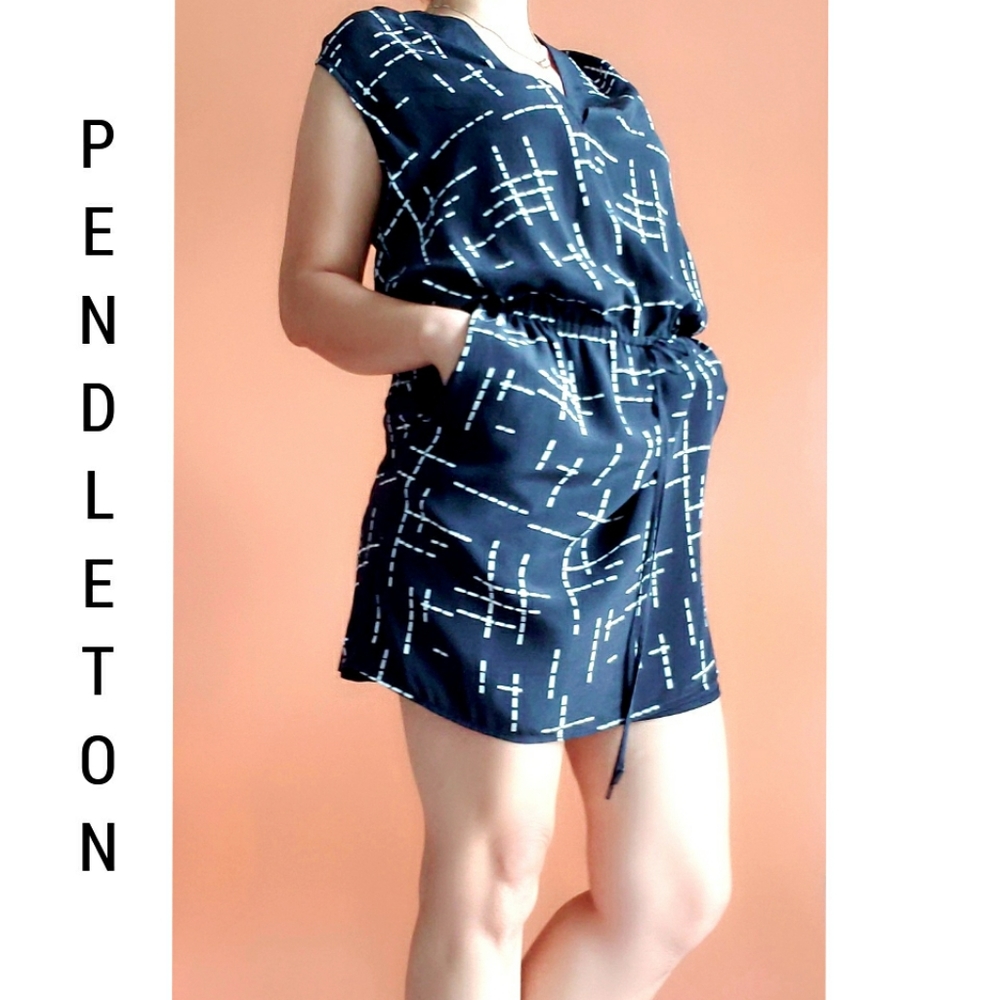 Pendelton Black Cream Sleeveless Silk Dress